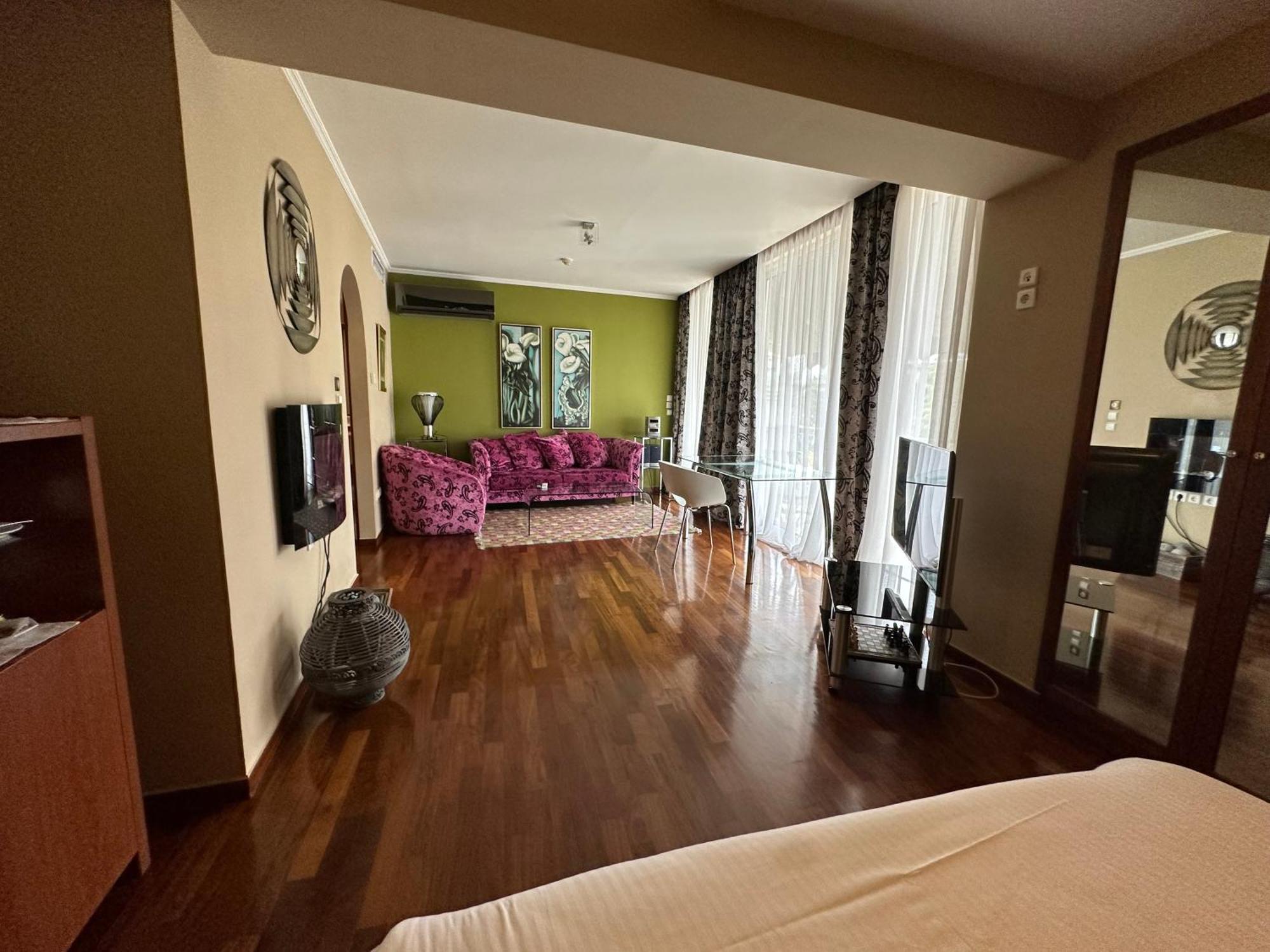 Andromeda Aparthotel 3*