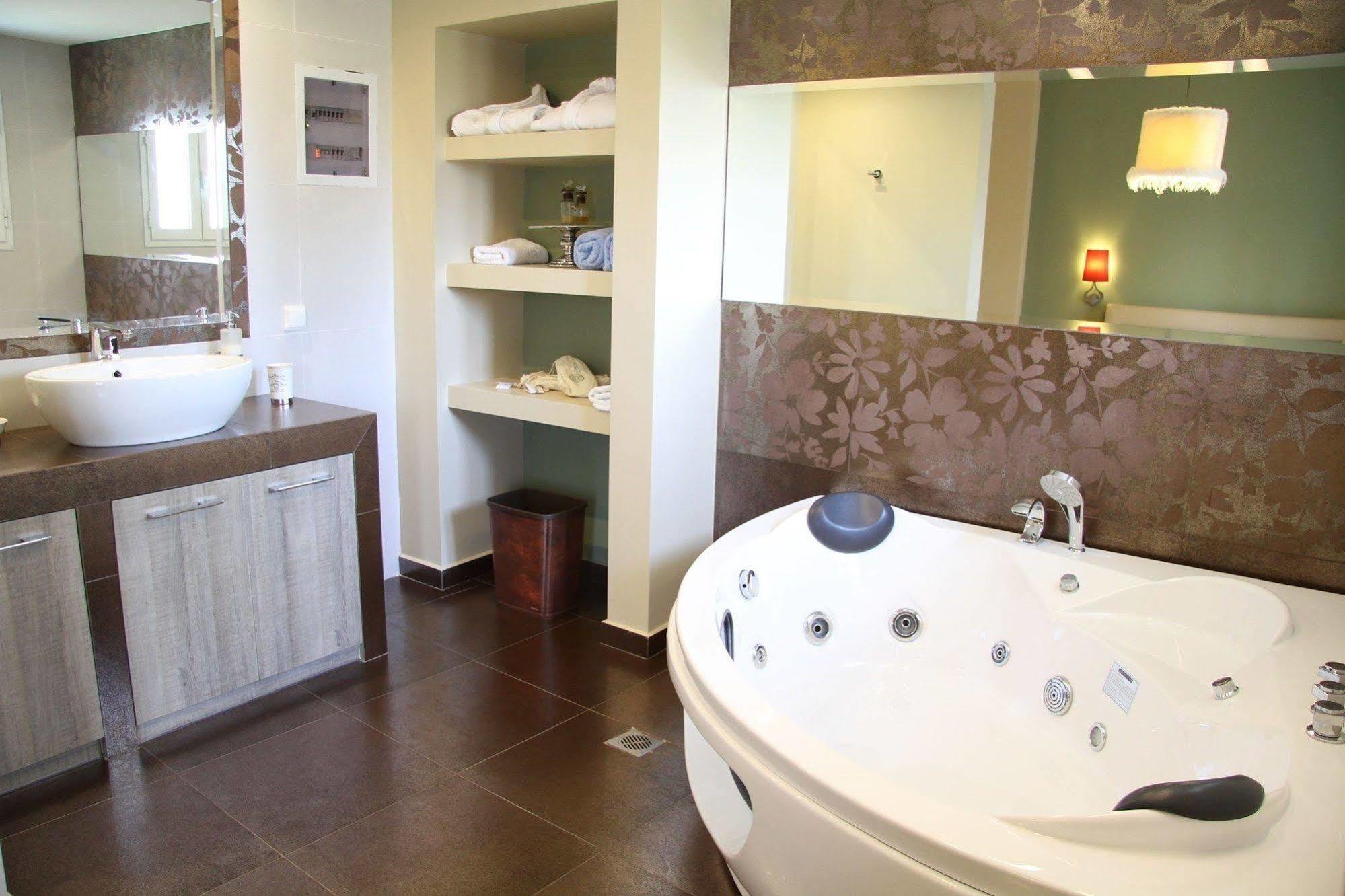Andromeda Aparthotel 3*